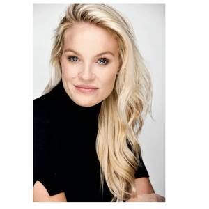 Meet your Posher, Caitlin